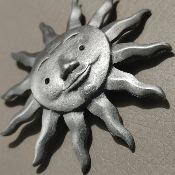 Sun Brooch Pin Vintage Pewter Smiling Unique Sunburst JJ Piece - Picture 5 of 9